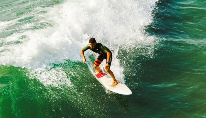 JiuyouAPP下载-特色漂流比赛，水上极速刺激的新体验，漂流比赛logo