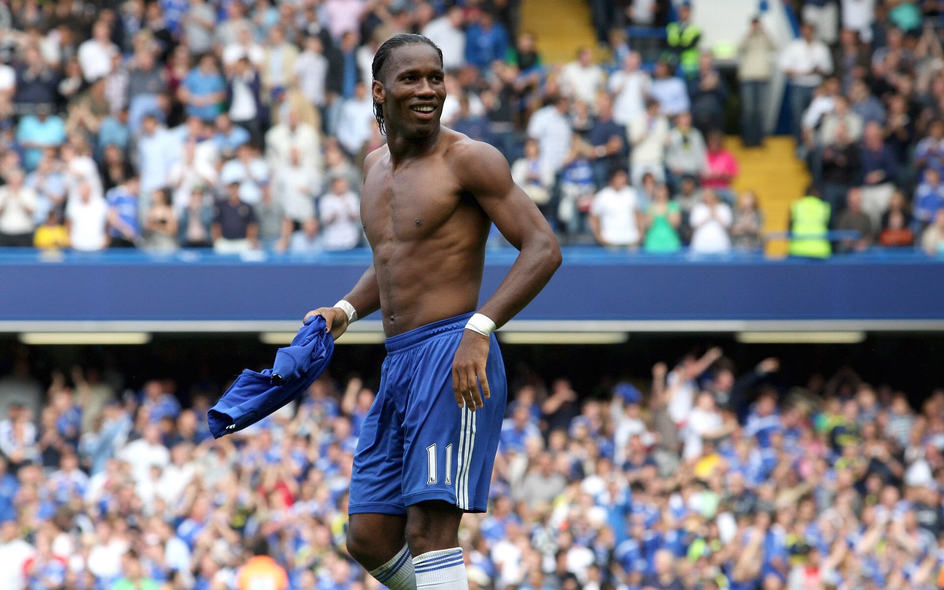 关注——中国足球国际交流日益频繁，谈中国足球